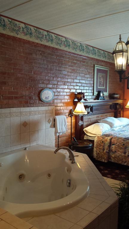 Manor Motel Minooka Extérieur photo